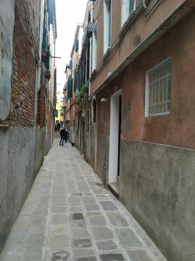 Appartamento Con Terrazza Biennale Venice Luaran gambar